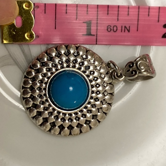 Faux Turquoise and Silver Pendant - Picture 3 of 4